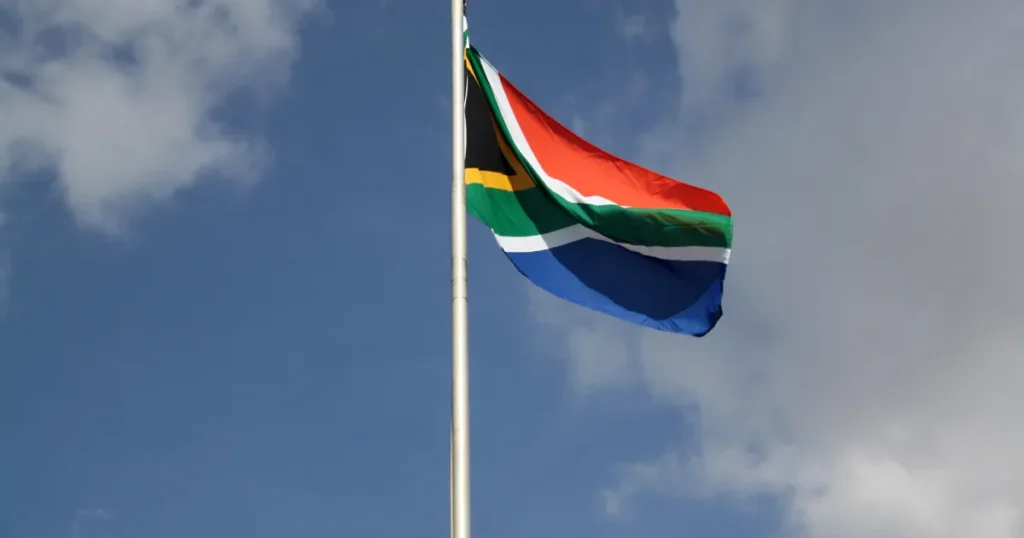 south-africa-cannabis-leaves-rare-compounds